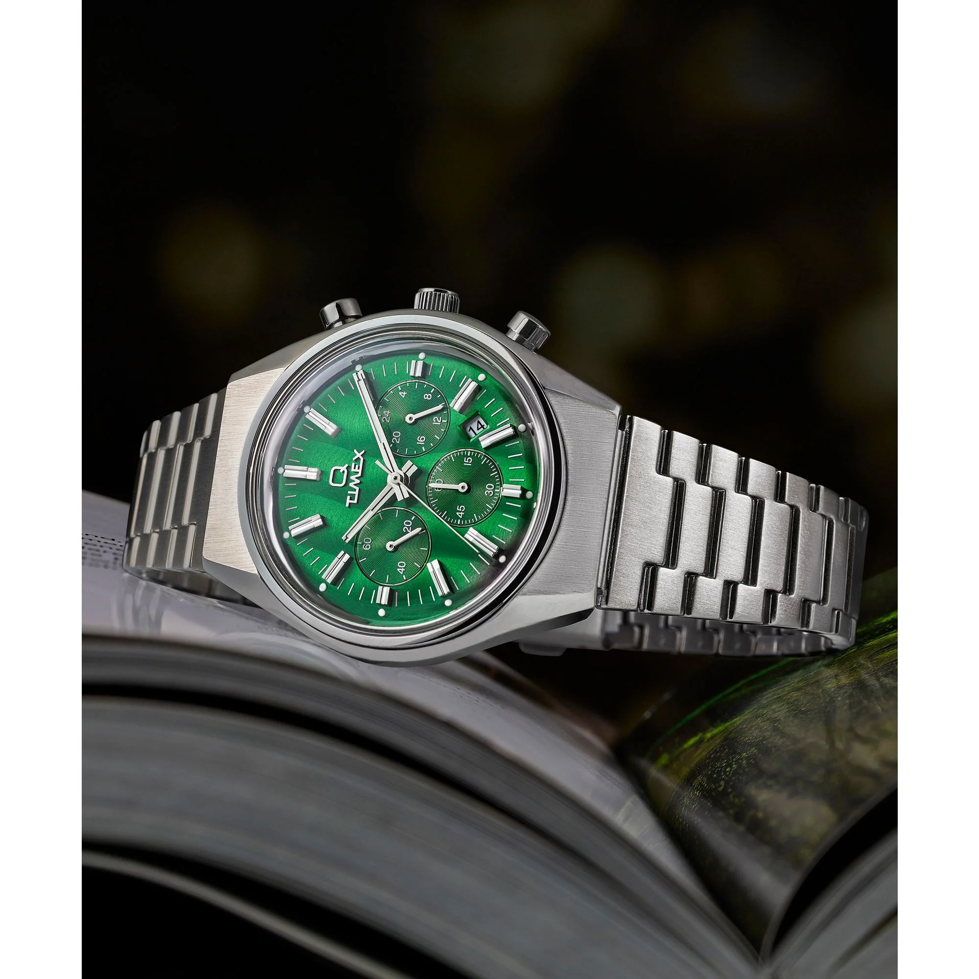 Q TIMEX Men Green Round Dial Analog Watch - TW2W33600UJ - Image 5