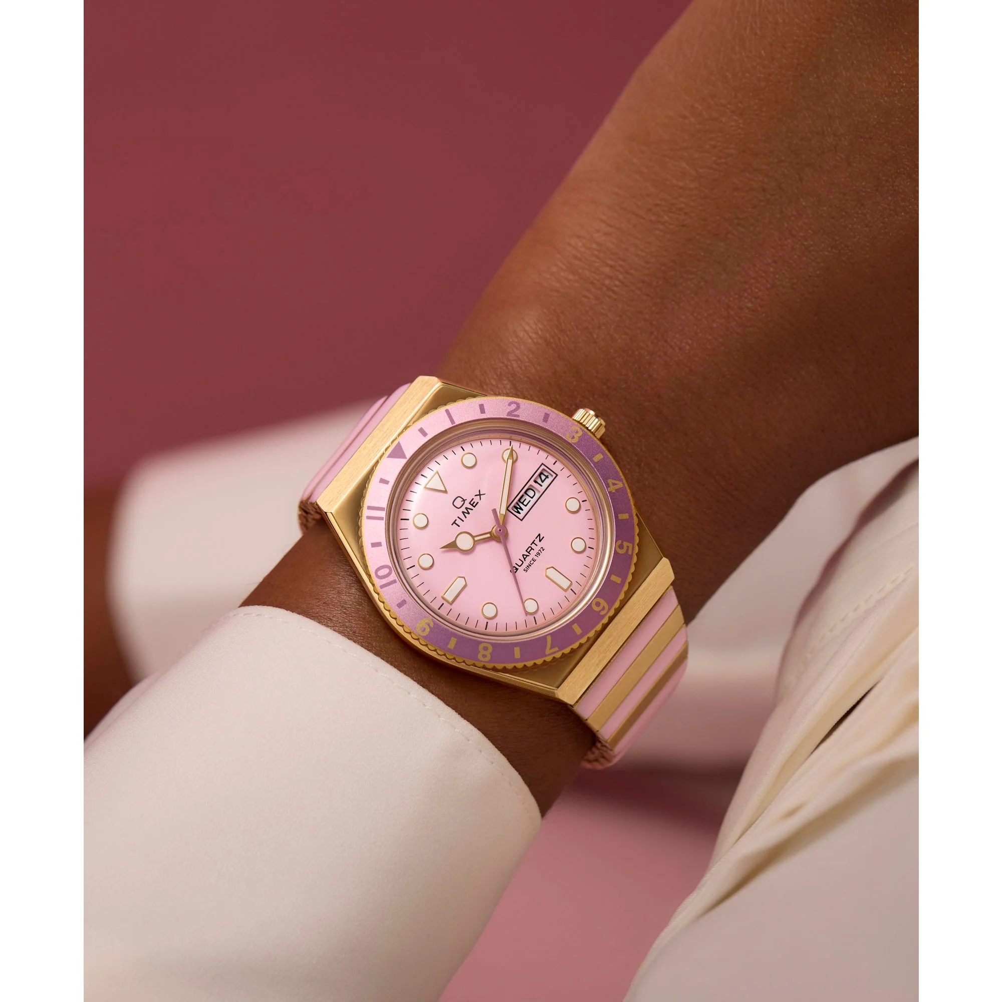 Q Timex Pink Round Dial Analog Women's Watch - TW2W87600UJ - Image 8