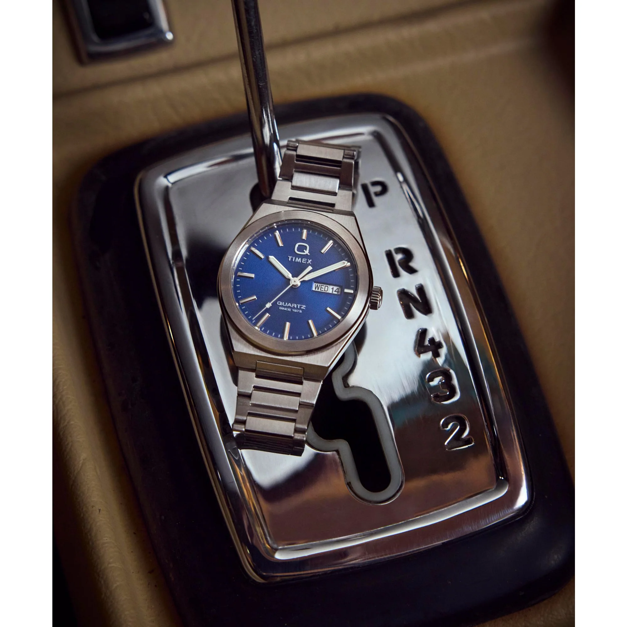 TIMEX Q Continental Blue Round Dial Analog Men's Watch - TW2Y25100IK - Image 8