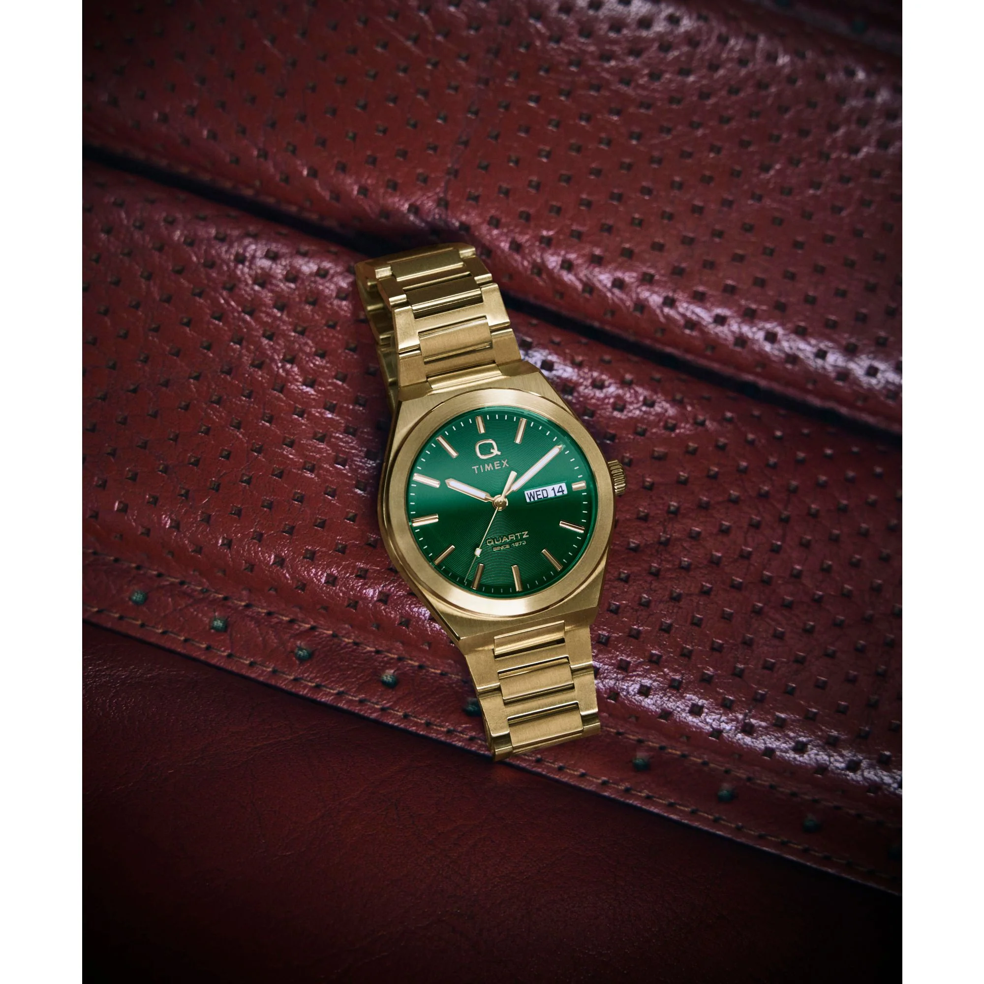 TIMEX Q Continental Green Round Dial Analog Men's Watch - TW2Y35100IK - Image 8