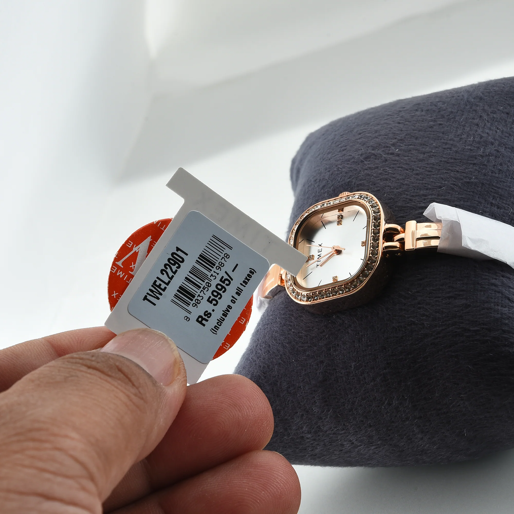TIMEX Silver-Tone Square Dial Analog Women's Watch - TWEL22901 - Image 7