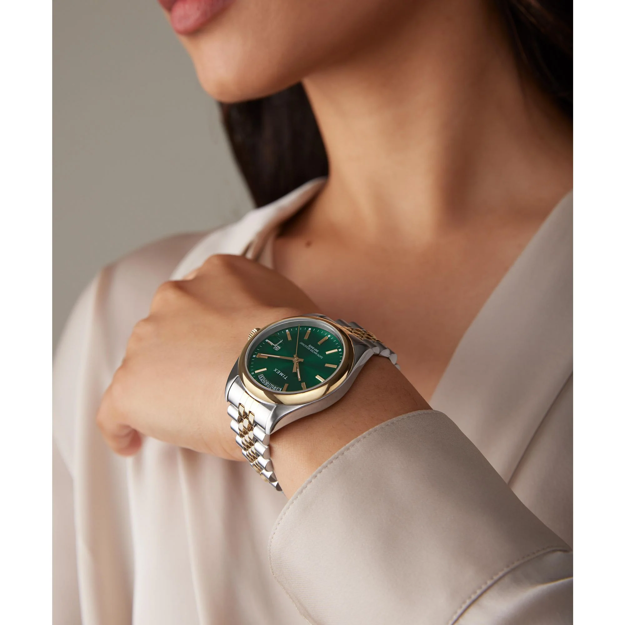 TIMEX TREND Green Round Dial Analog Women's Watch - TWEL21400 - Image 2