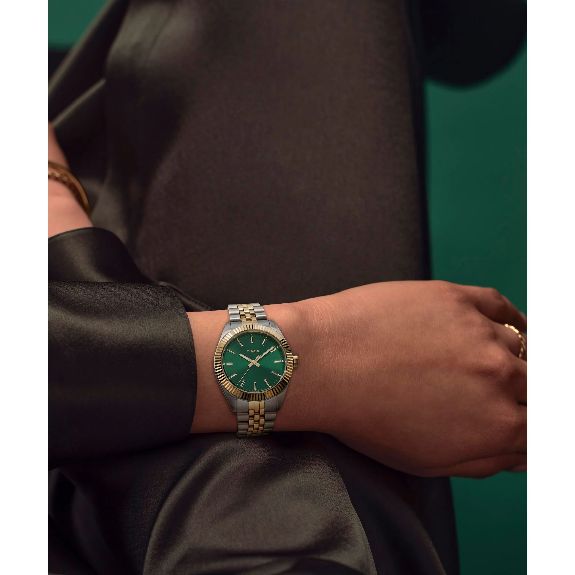 TIMEX Trend Women Green Round Dial Analog Watch - TW2W87400UJ - Image 7