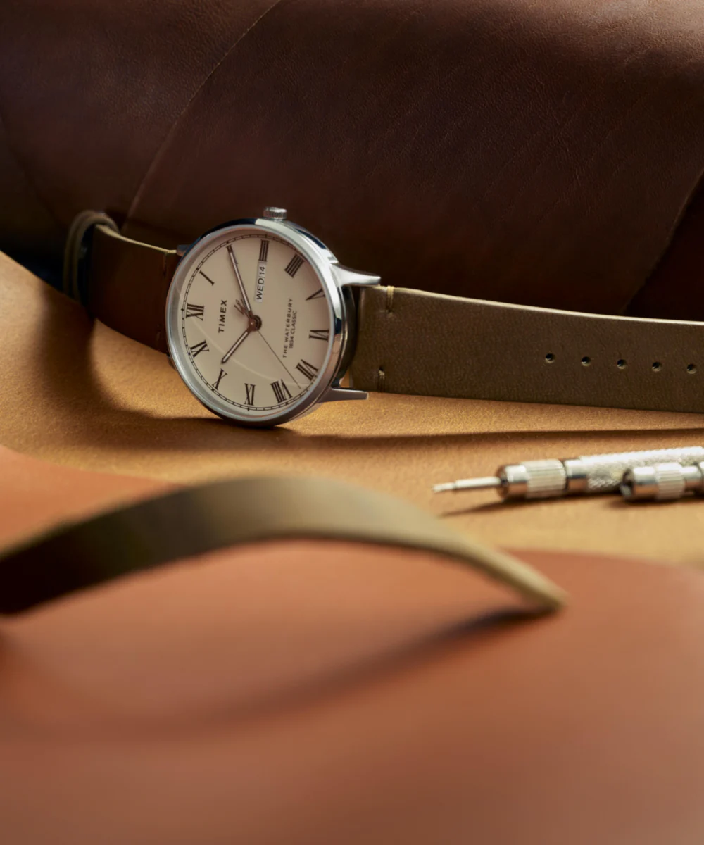 Waterbury Classic 40mm Leather Strap Watch - Image 5